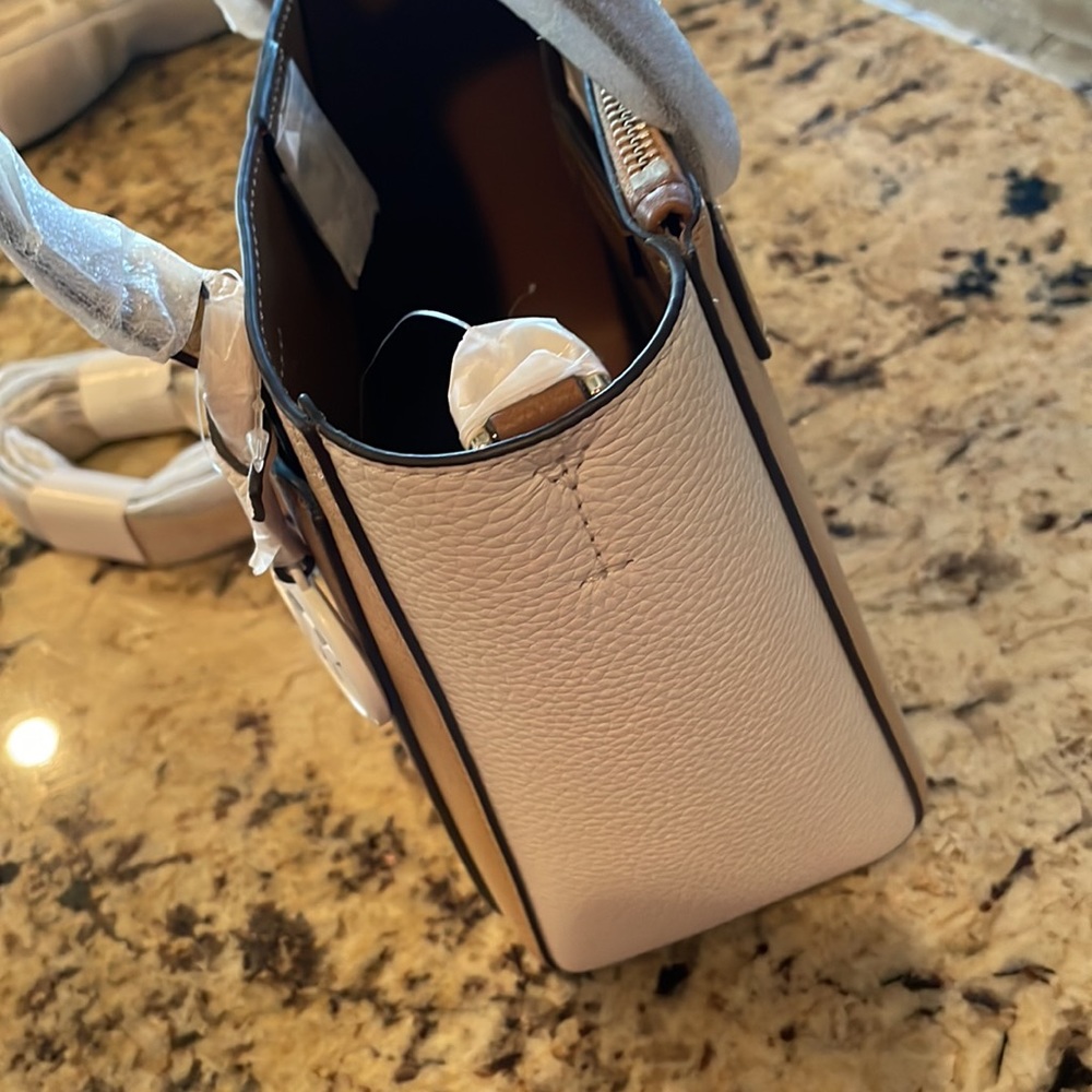 Michael Kora Gemma New With Tags - image 6